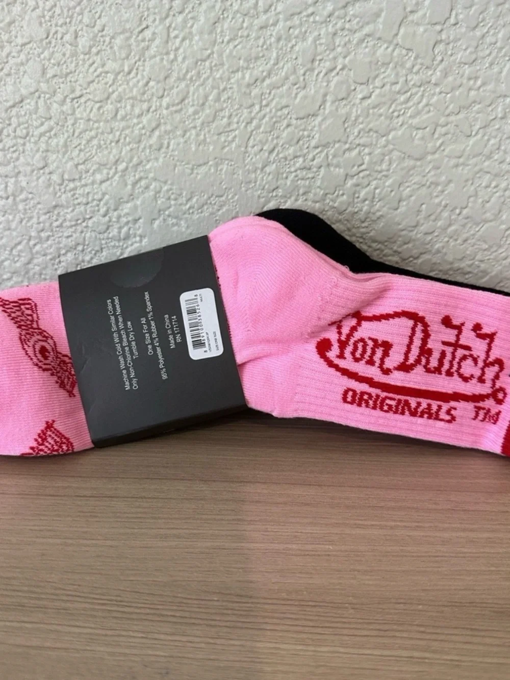 Von Dutch 3 pack of Quarter Socks Brand new pink black and red